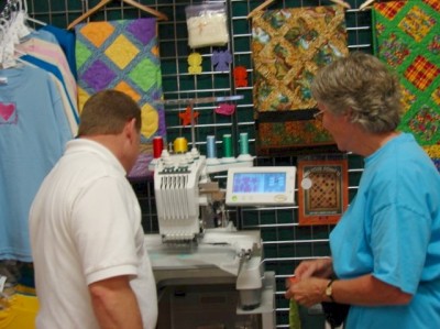 Sally Mandis Shows Off We Bee Quiltin' & Embroiderin'
